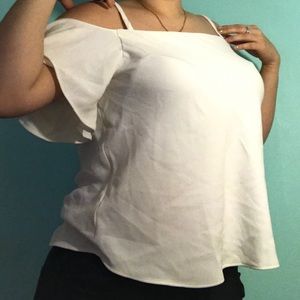 Ann Taylor white open shoulder blouse 💙